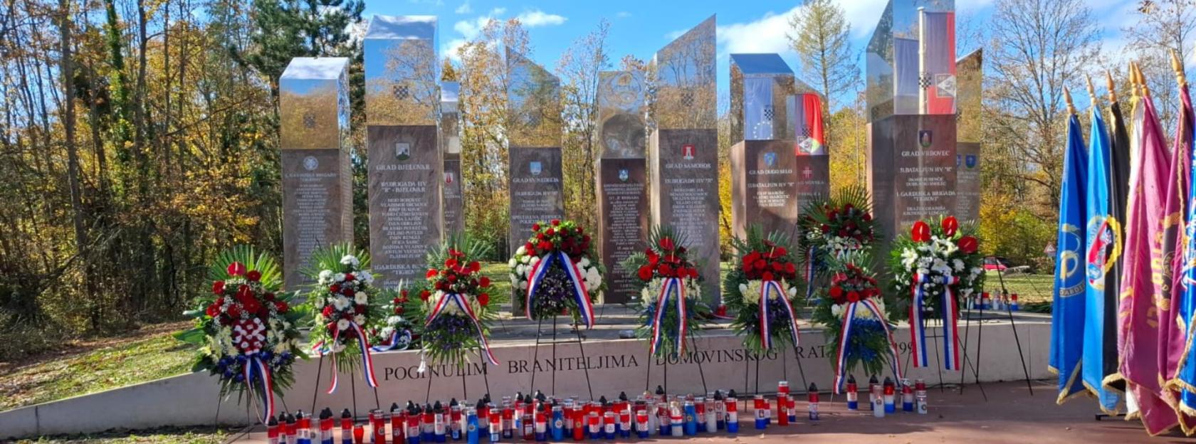 Obilježena 34. obljetnica početka oslobađanja Zapadne Slavonije – izaslanstvo Grada Kutine odalo počast poginulim braniteljima na Trokutu Obilježena 34. obljetnica početka oslobađanja Zapadne Slavonije – izaslanstvo Grada Kutine odalo počast poginulim braniteljima na Trokutu