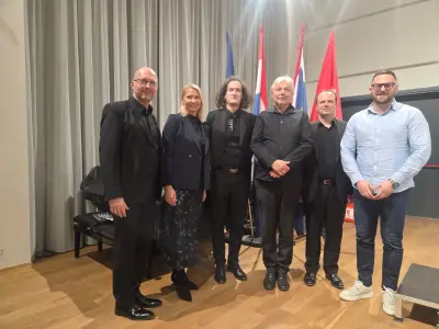 b838d0ad-635c-4572-9ef5-a844d8d2e1c6