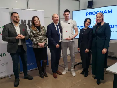 WhatsApp Image 2025-12-19 at 15.08.38 (1)