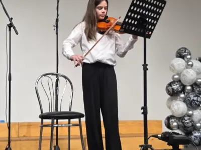 afc96e5d-0b99-4256-859f-5f98ea8cfb02