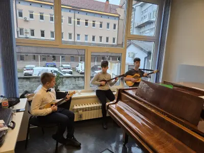 IMG-03f702adb7b21b0645cf4b973647ac10-V