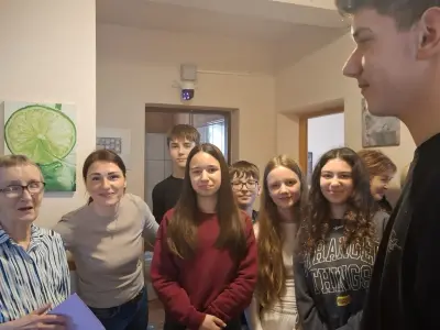 a3c01147-d1e6-4d93-be8c-34e3b7b52488