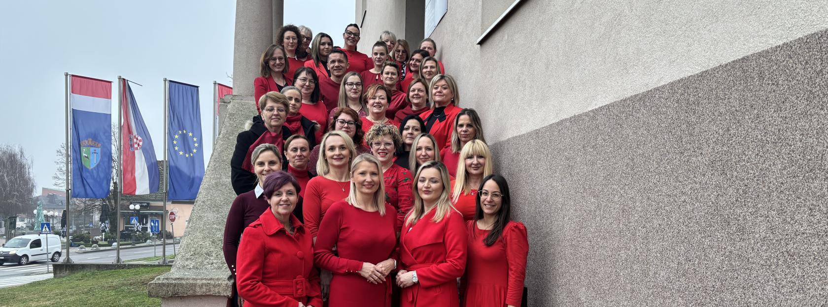 Grad Kutina i gradske ustanove zajednički obilježili Dan crvenih haljina