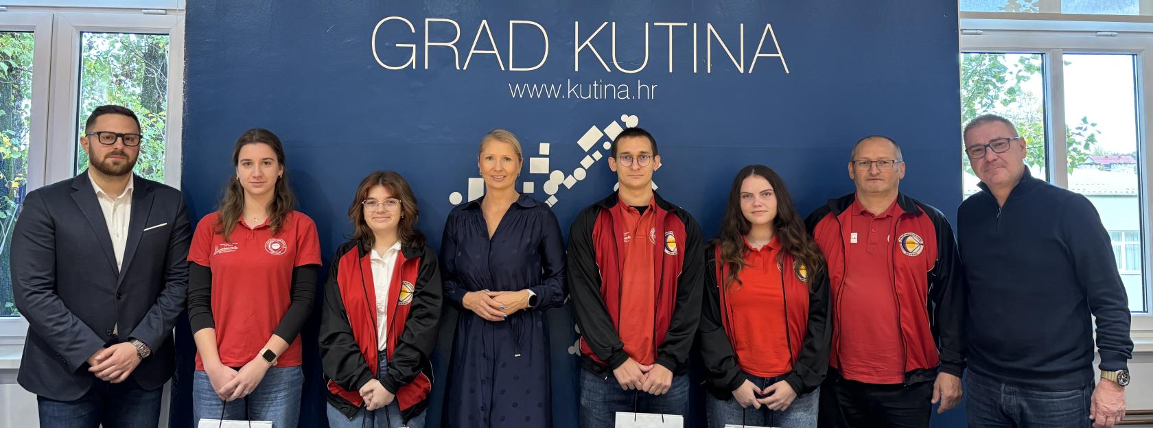 Prijem članova Streličarskog kluba Koros Kutina povodom iznimnih sportskih uspjeha Prijem članova Streličarskog kluba Koros Kutina povodom iznimnih sportskih uspjeha