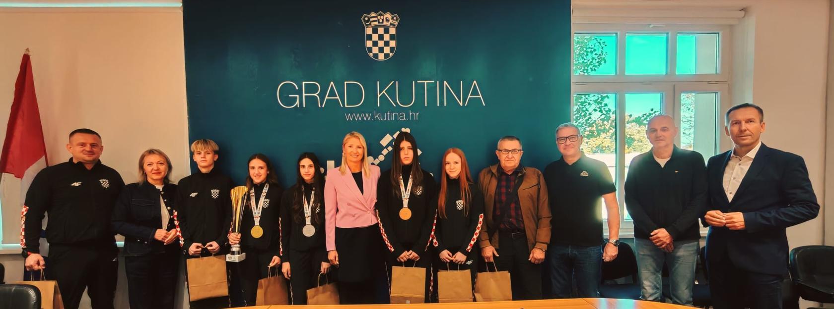 Prijem za vrhunske kutinske sportaše nakon uspjeha na Svjetskom prvenstvu u kickboxingu